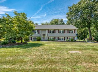 5 Hawthorne Rd, Wilbraham, MA 01095