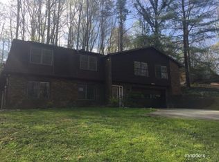 8032 Camberley Dr, Powell, TN 37849
