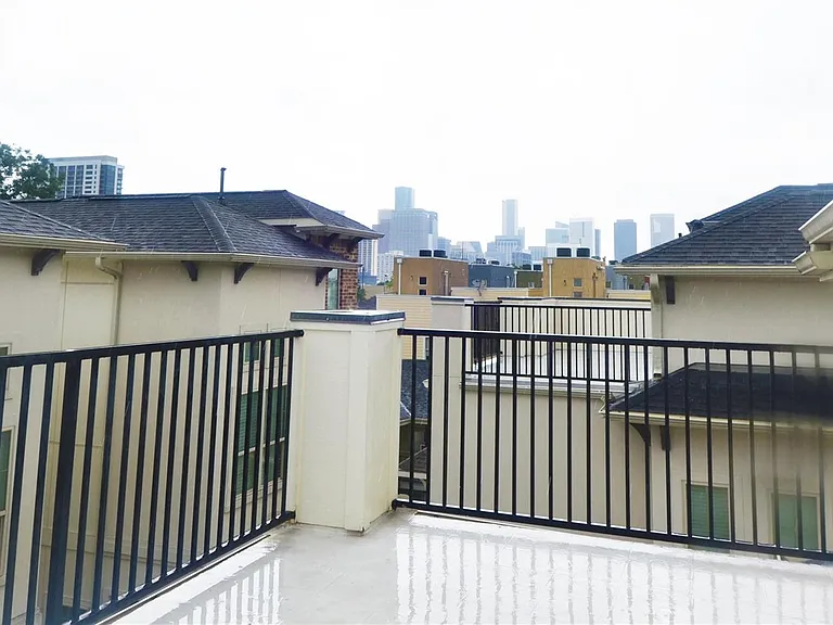 3408 La Branch St #B — Photo 24