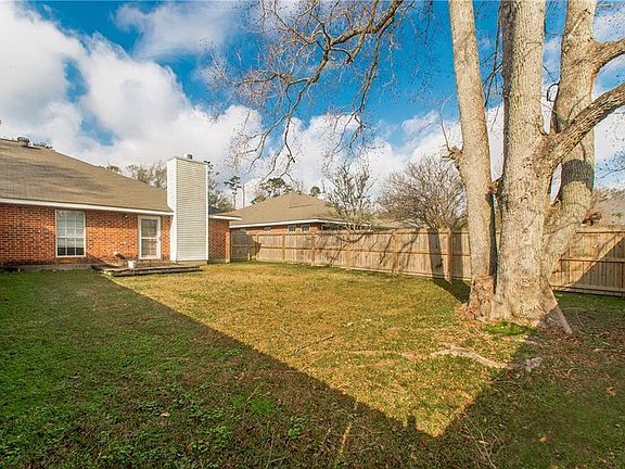 3rd image of 846 Eden Oaks Dr