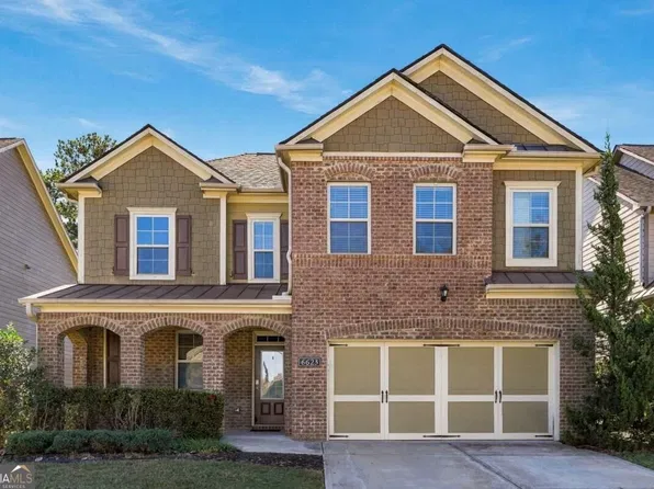6623 Rivergreen Rd, Flowery Branch, GA 30542
