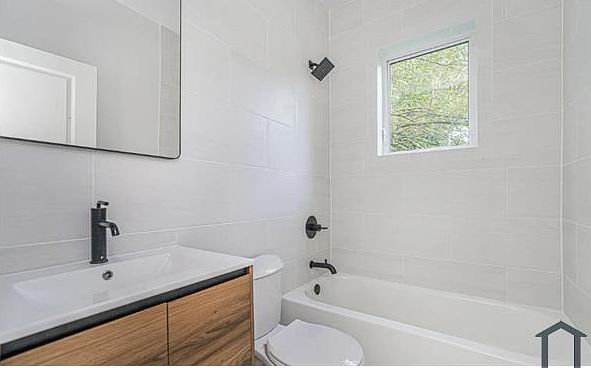 1st image of 674 Arden Ave