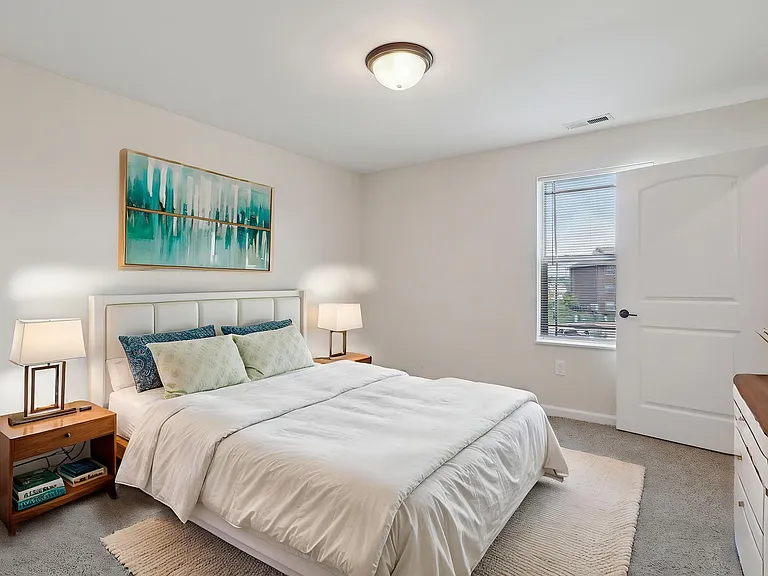 Nicholas Place Apartments — Photo 59