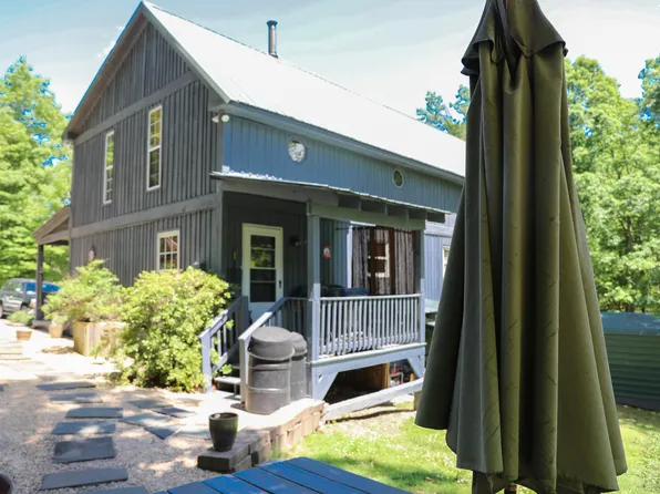 113 Calf Mountain Rd, Waynesboro, VA 22980
