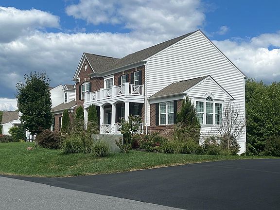2nd image of 15775 Dorneywood Dr