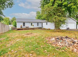 210 N Buchanan St, Heyworth, IL 61745