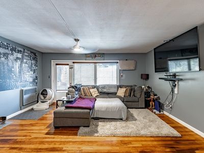 95 Park Ave APT 12, West Springfield, MA, 01089