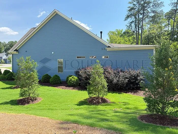 3 bed, 3.0 bath, 2444 sqft, $3,397 — Photo 2
