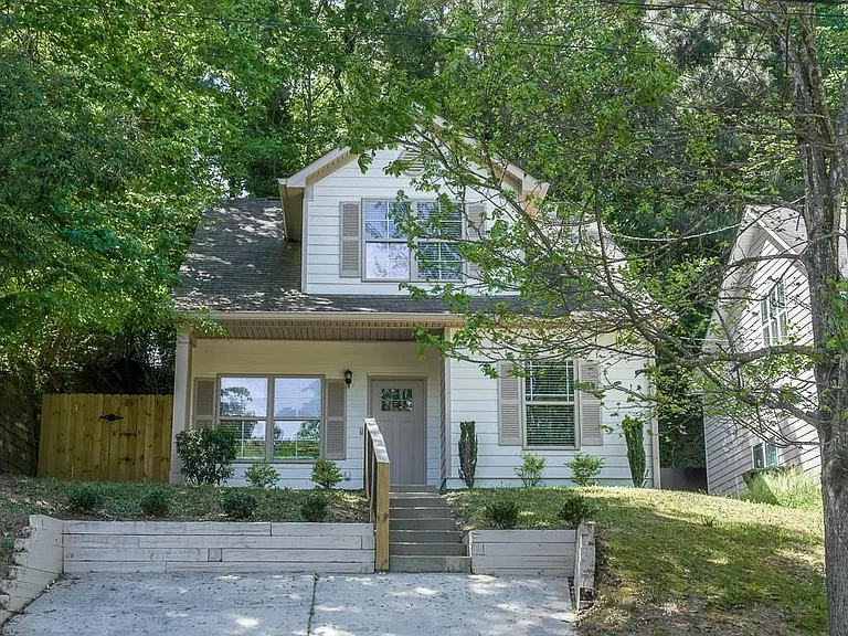 70 Gardenia Dr NW — Photo 2