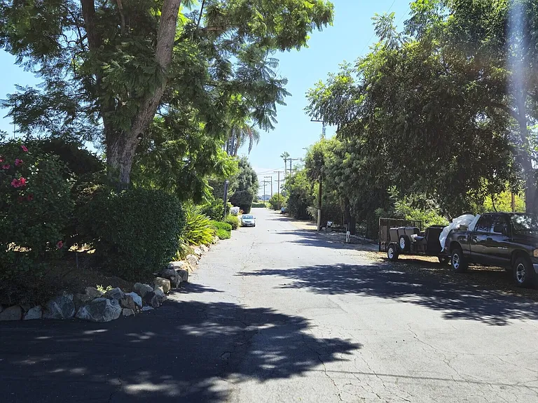 Adams St — Photo 12
