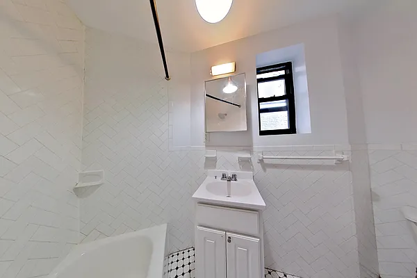 Rented by REAL New York | media 7