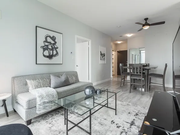 4070 Confederation Pkwy #1107, Mississauga, ON L5B 0E9