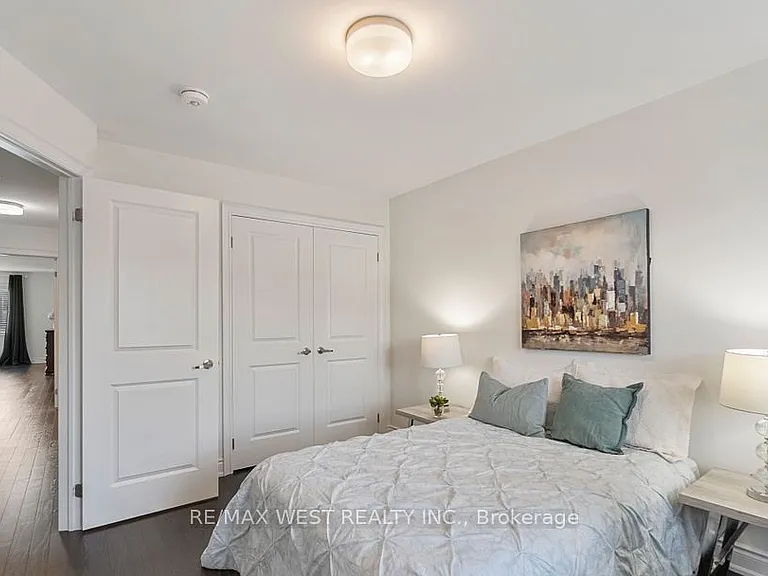 2132 Wilson St — Photo 19
