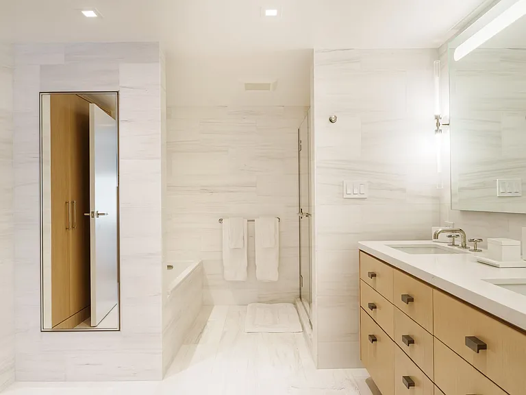 333 Sunset Bathroom