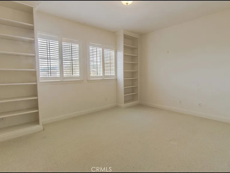 47 Santa Barbara Dr — Photo 27