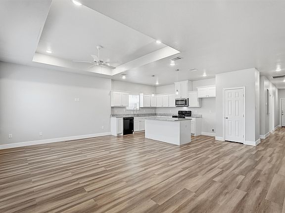 2nd image of 4215 Oneal St