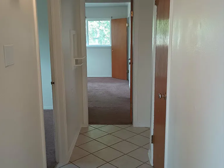Isabella Dr — Photo 11