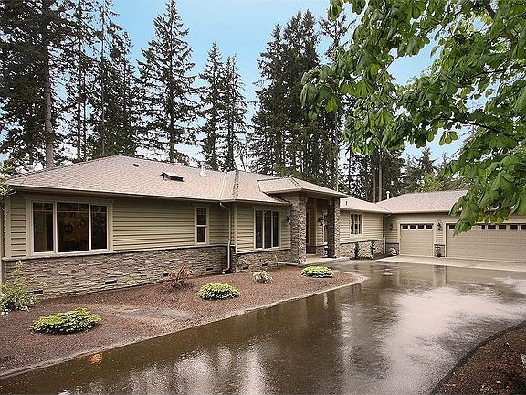 Home Front with Circular Drive