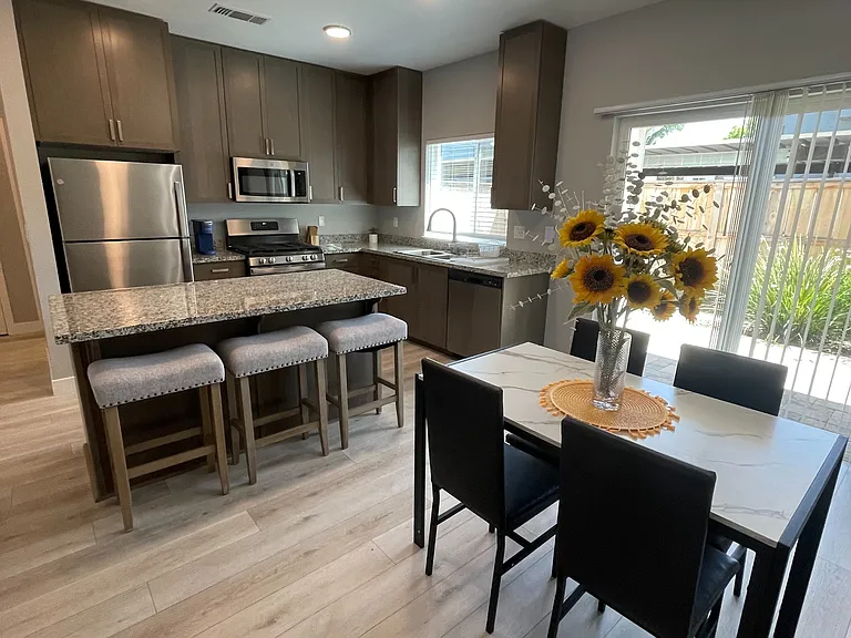 Aspen Creek Apartments — Photo 9