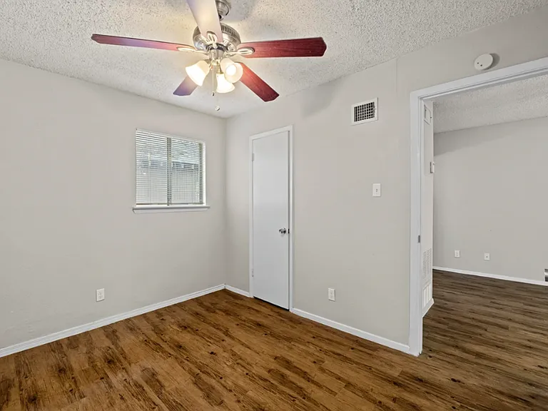 Duval Court — Photo 19