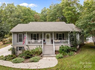 124 Lytle Cove Rd, Swannanoa, NC 28778