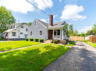 126 E Woodland Ave, Columbiana, OH 44408