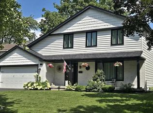 722 Meadow Springs Ct, Maumee, OH 43537