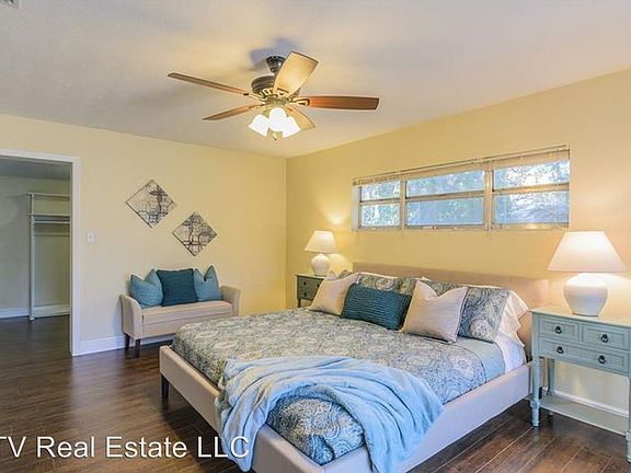 3rd image of 5006 Cumberland Dr