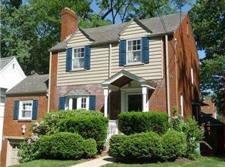 571 Crystal Dr, Pittsburgh, PA 15228