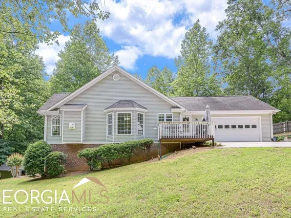 275 Eagles Nest Dr, Clarkesville, GA 30523