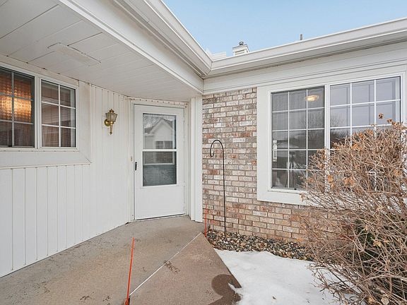 3rd image of 7548 Ojibway Park Bay