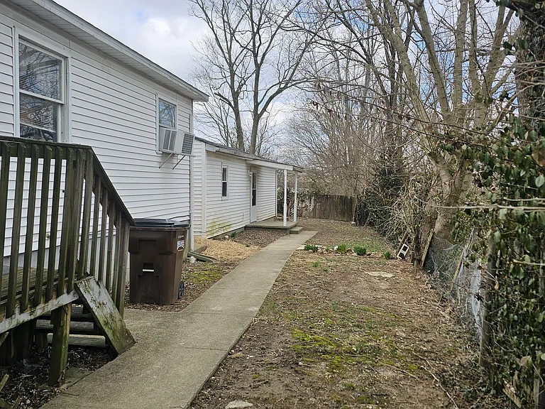 211 Earlene Ct #C — Photo 14