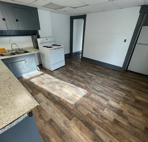 43 Broad St #2 — Photo 3