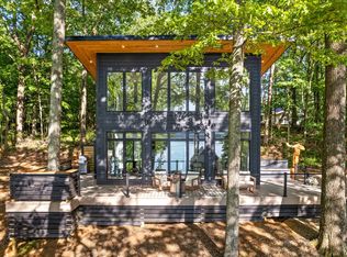 301 Apache Trl, Cadiz, KY 42211