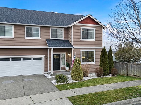 2nd image of 16482 Greenbrier Street SE