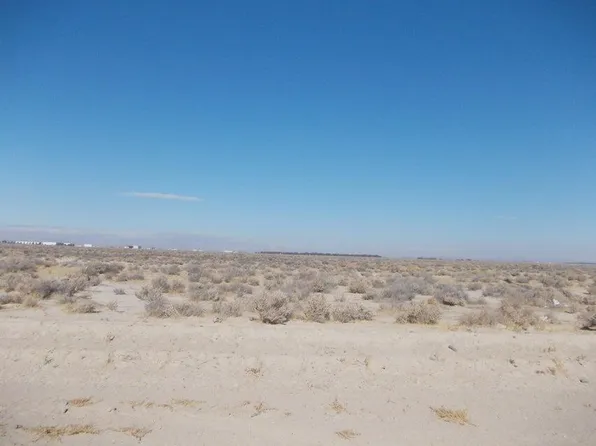 W Avenue H, Lancaster, CA 93536