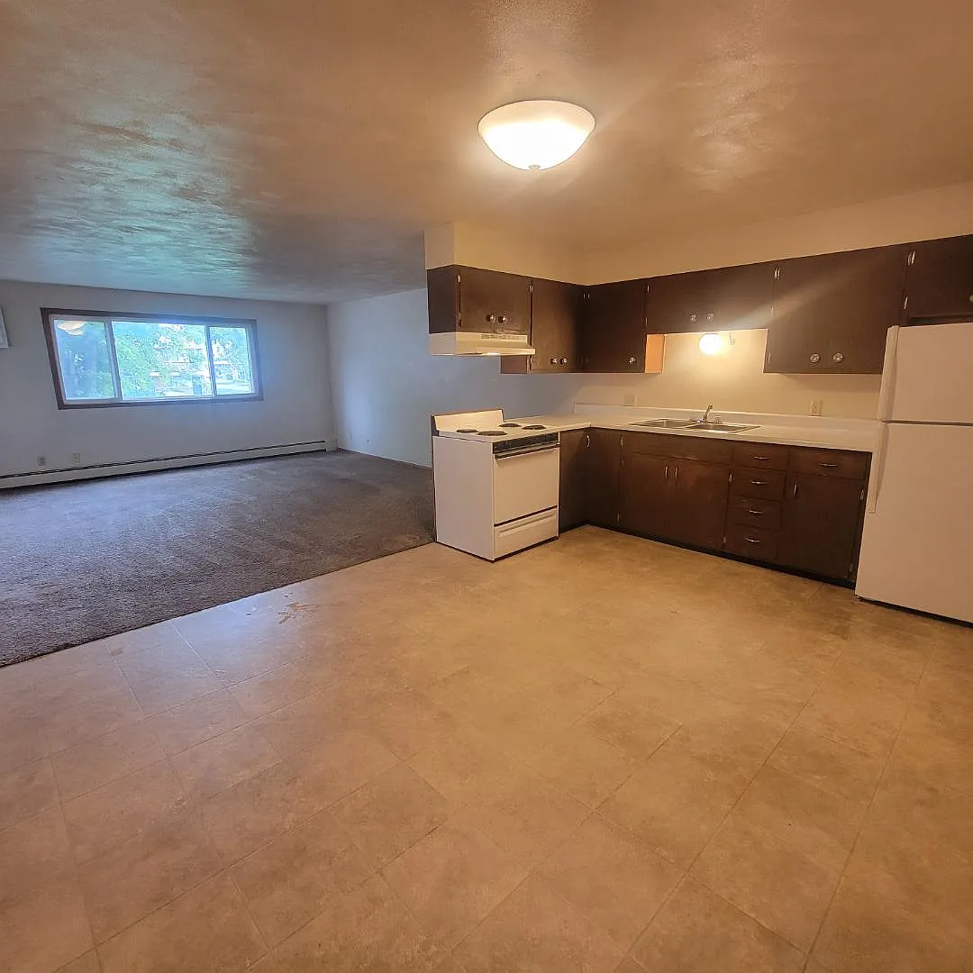 530 Elm Street - 1 — Photo 1