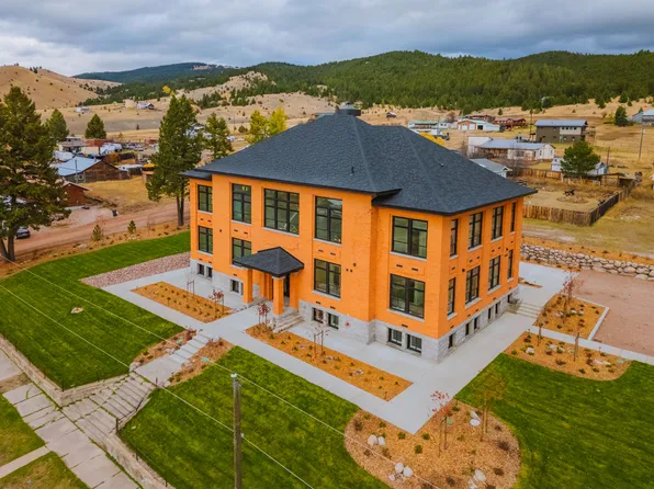 Schoolhouse Flats, 718 Pearl St #1B-1Ba-565Sqft, Philipsburg, MT 59858