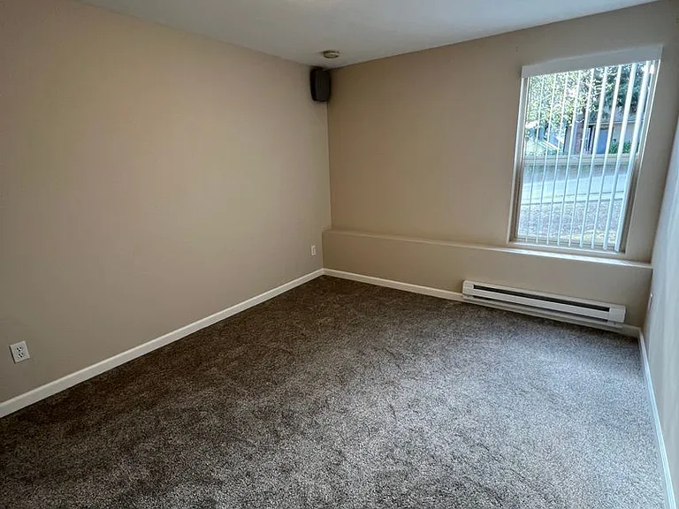 3326 Lombard Ave #3 — Photo 7