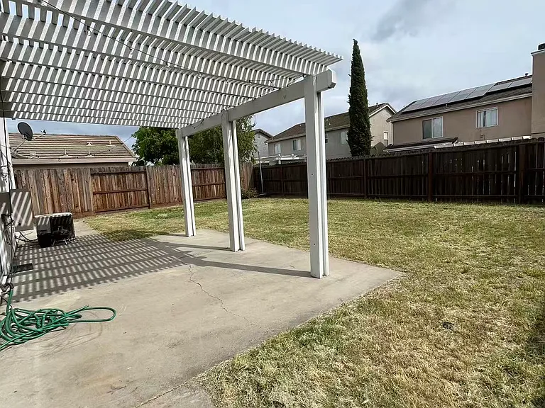 1022 Bess Pl — Photo 34