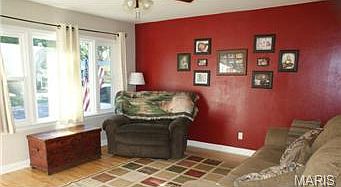 4th image of 1715 Mark Twain Dr