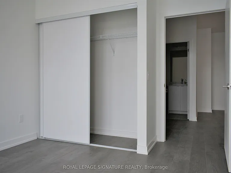 55 Duke St W #411 — Photo 9