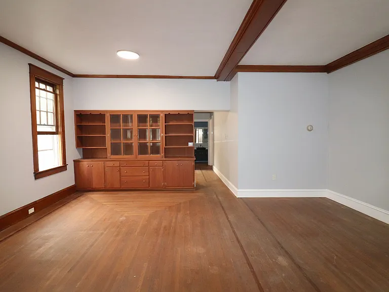 93 E Main St #1 — Photo 8
