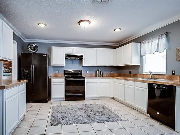 3rd image of 2923 Mosaic Ct