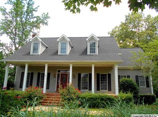 970 Riverside Dr, Gadsden, AL 35901