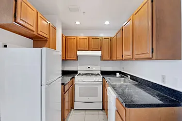 Rented by Pistilli Realty Group