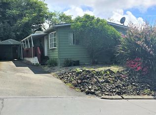 1217 Embarcadero Cir, Coos Bay, OR 97420