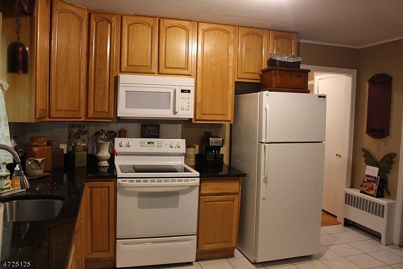 6 Waughaw Rd, Towaco, NJ 07082 Zillow