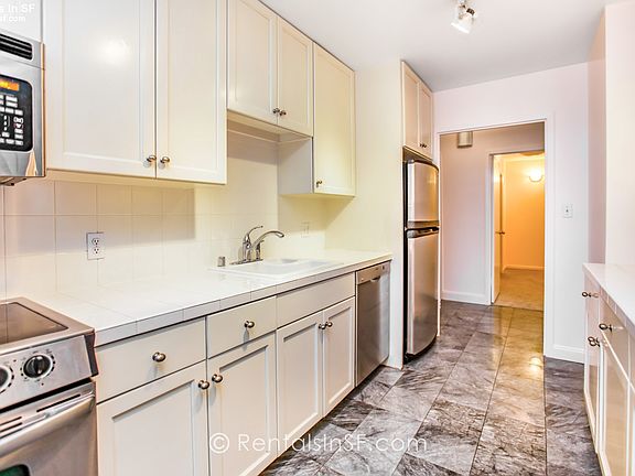 4th image of 2040 Franklin St APT 705