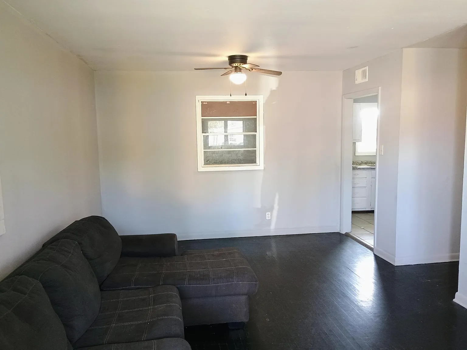 4 bed, 1200 sqft, $1,195 — Photo 3